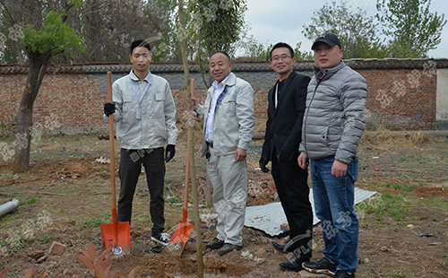 植樹活動 | 綠水青山就是金山銀山，東方爐襯組織員工義務植樹
