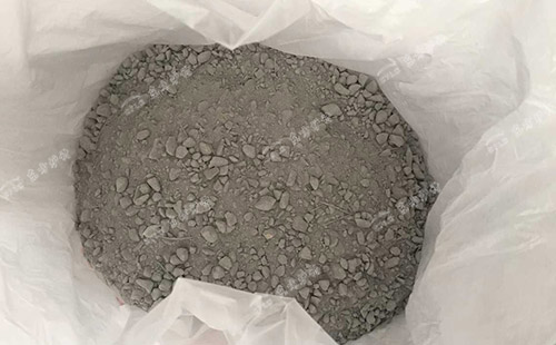 鍋爐內(nèi)襯使用耐火澆注料施工