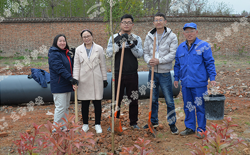 植樹活動 | 綠水青山就是金山銀山，東方爐襯組織員工義務植樹